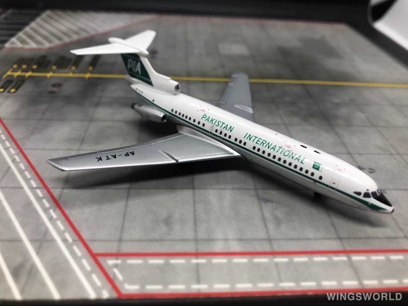 AeroClassics 1:400 Hawker Siddeley Trident PIA 巴基斯坦航空 ACAPATK AP-ATK 的 ...