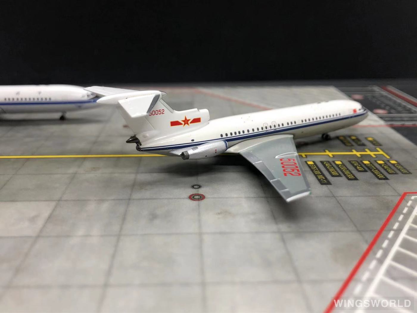 AeroClassics 1:400 50052 PLAAF 中国空军 Hawker Siddeley Trident 50052