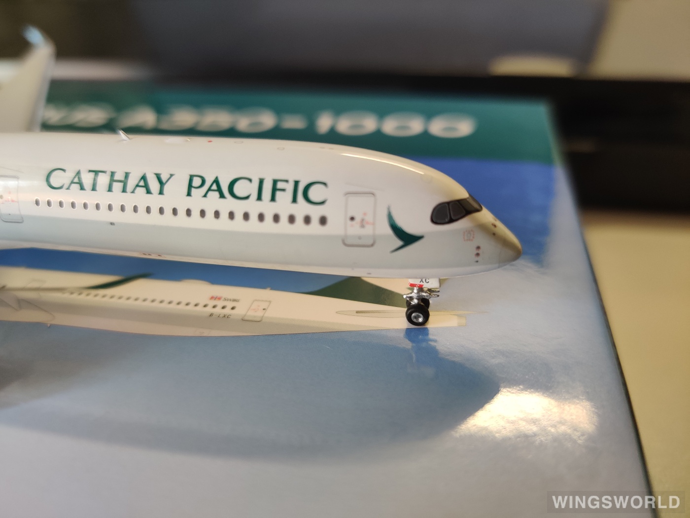 Phoenix 1:400 PH04345 Cathay Pacific 国泰航空 Airbus A350-1000 B-LXC