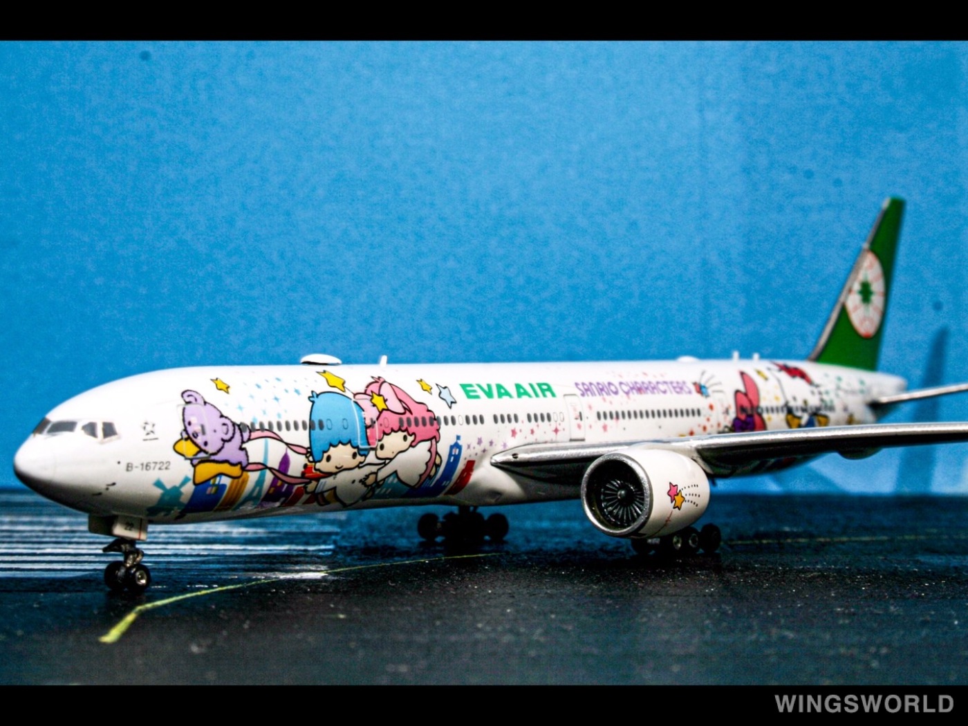 Phoenix 1:400 PH04074 EVA Air 长荣航空 Boeing 777-300ER B-16722