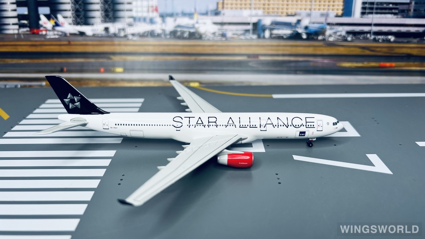Dragon Models 1:400 55651B SAS 北欧航空 Airbus A330-300 SE-REF