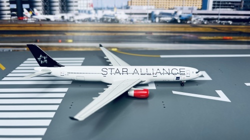 SAS 北欧航空 Airbus A330-300 SE-REF 星空联盟彩绘 55651B Dragon Models 1:400
