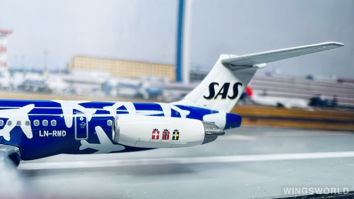 Phoenix 1:400 PH11097 SAS 北欧航空 McDonnell Douglas MD-82 LN-RMD