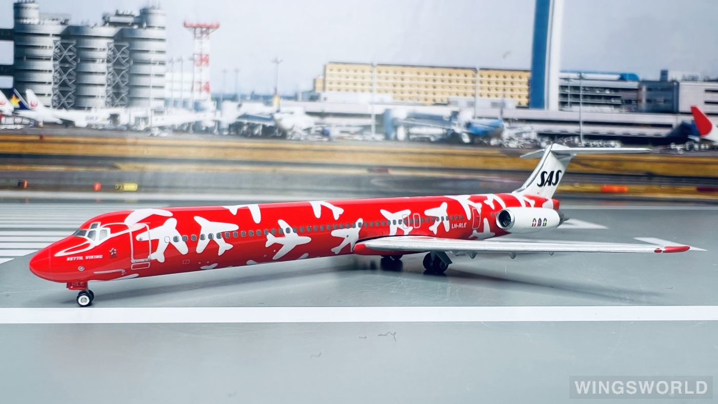 Phoenix 1:400 PH11096 SAS 北欧航空 McDonnell Douglas MD-82 LN-RLE