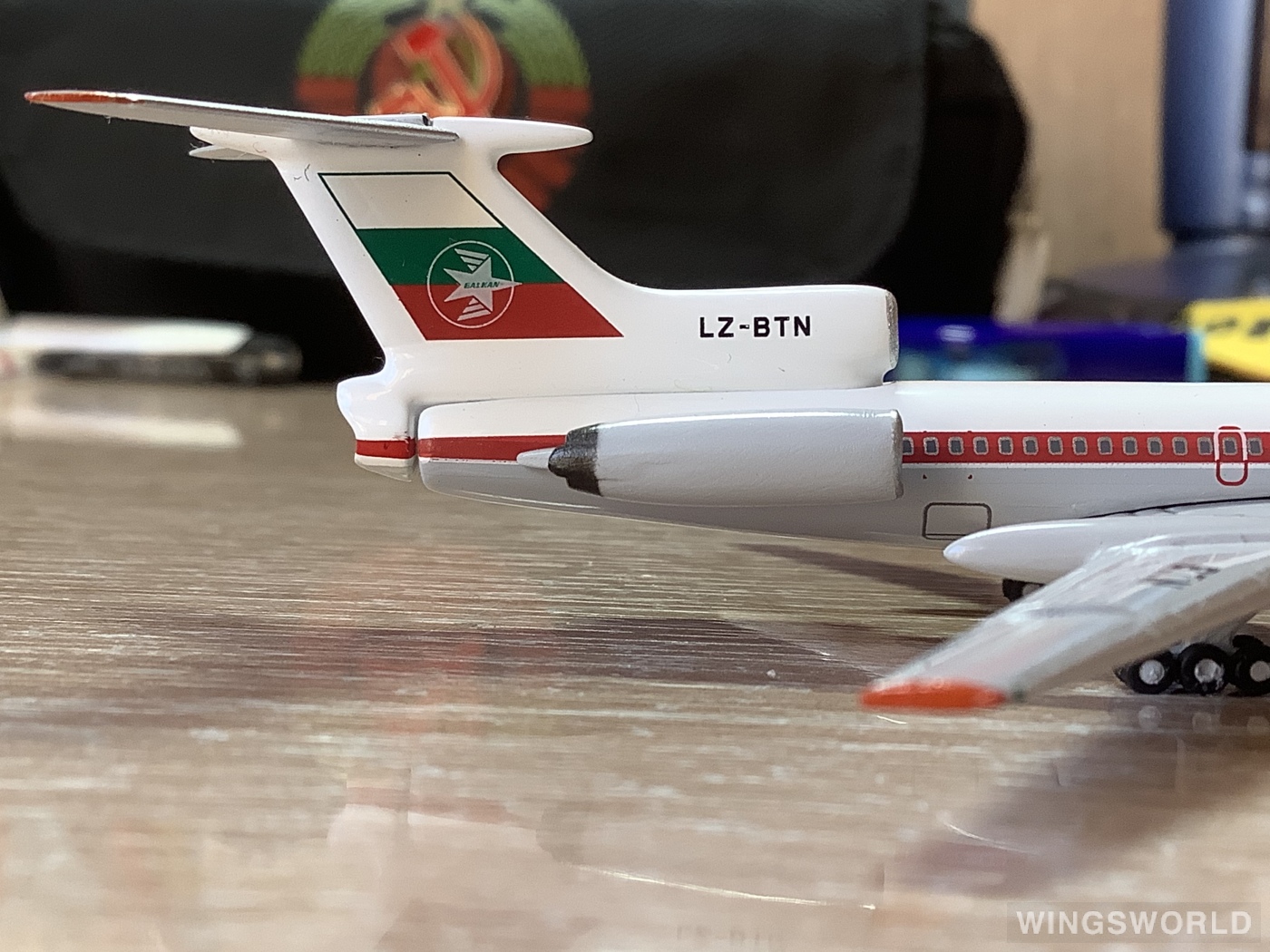 AeroClassics 1:400 AC419959 Balkan Bulgarian Airlines 巴尔干保加利亚航空公司 Tupolev Tu-154 LZ-BTN