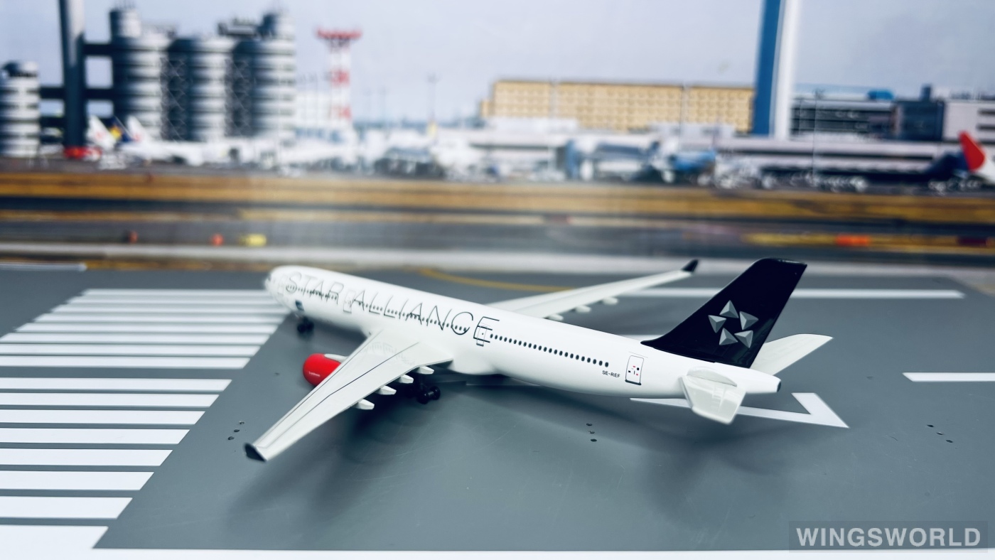 Dragon Models 1:400 55651B SAS 北欧航空 Airbus A330-300 SE-REF