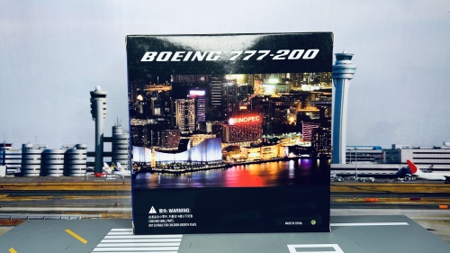 Cathay Pacific 国泰航空 Boeing 777-200 B-HNB  PHBHNB Phoenix 1:400