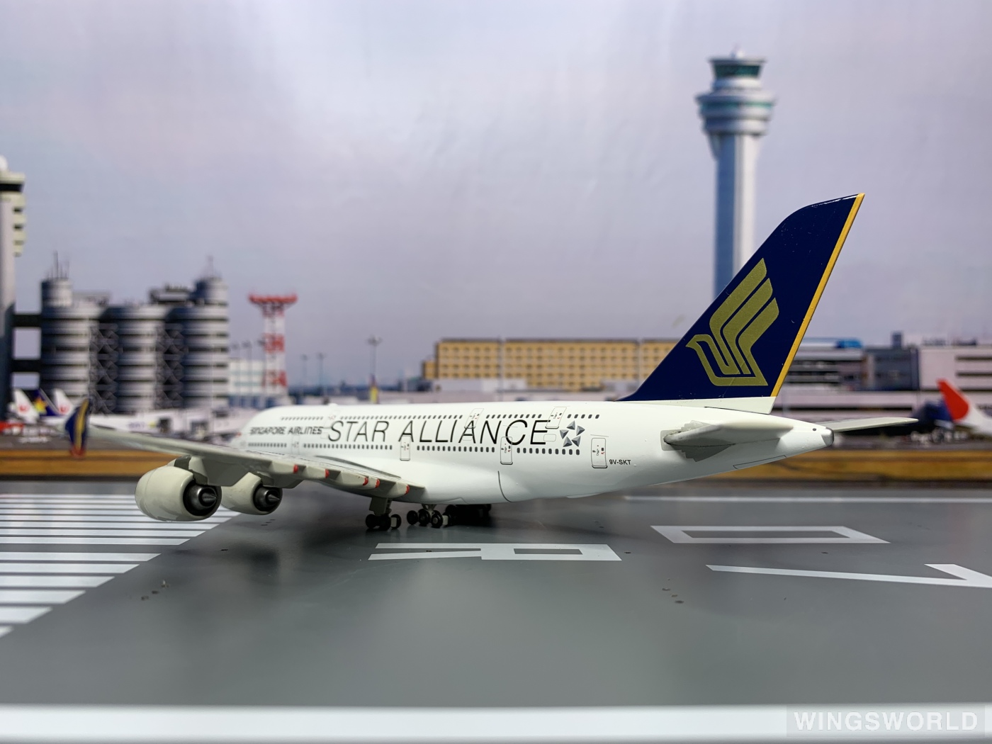 JC Wings 1:400 JC4105 Singapore Airlines 新加坡航空 Airbus A380-800 9V-SKT