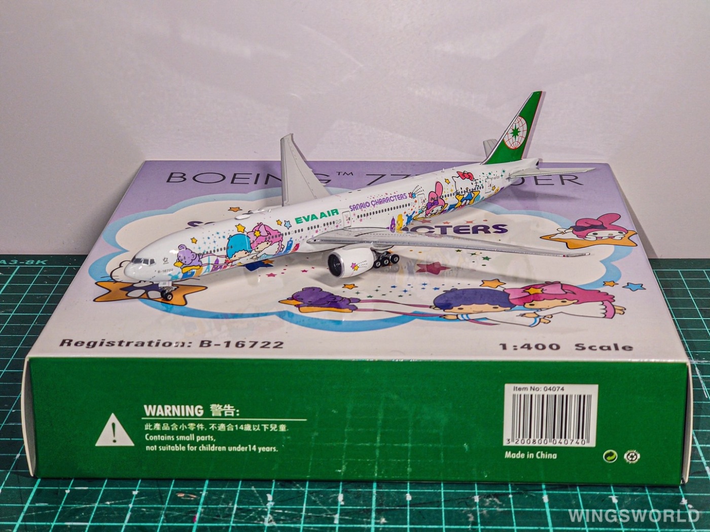 Phoenix 1:400 PH04074 EVA Air 长荣航空 Boeing 777-300ER B-16722