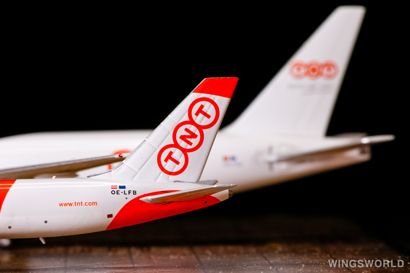 NGmodels 1:400 NG53173 TNT 天地 Boeing 757-200 OE-LFB