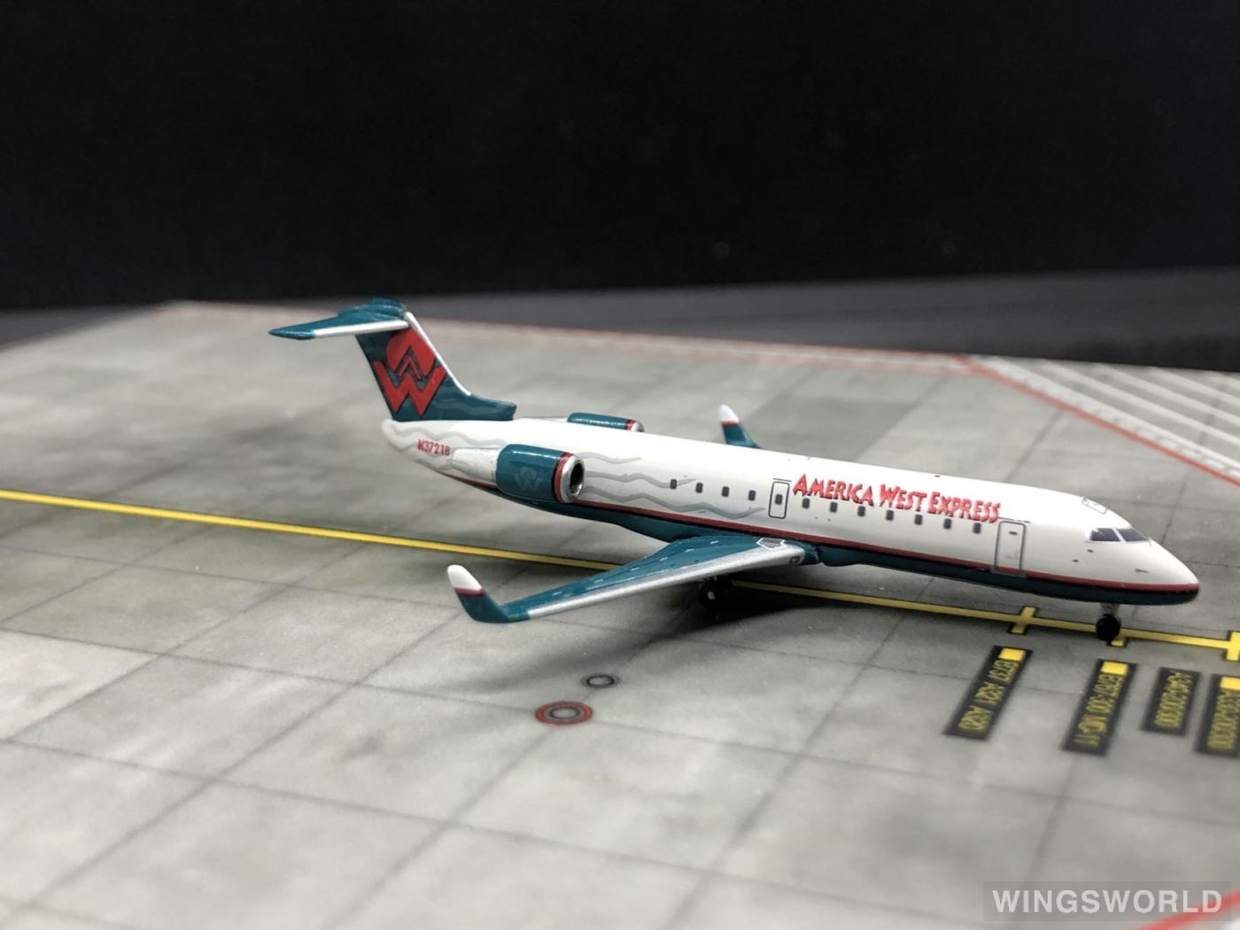 Geminijets 1:400 GJAWE514 America West Airlines 美西航空 Bombardier CRJ200 N37218