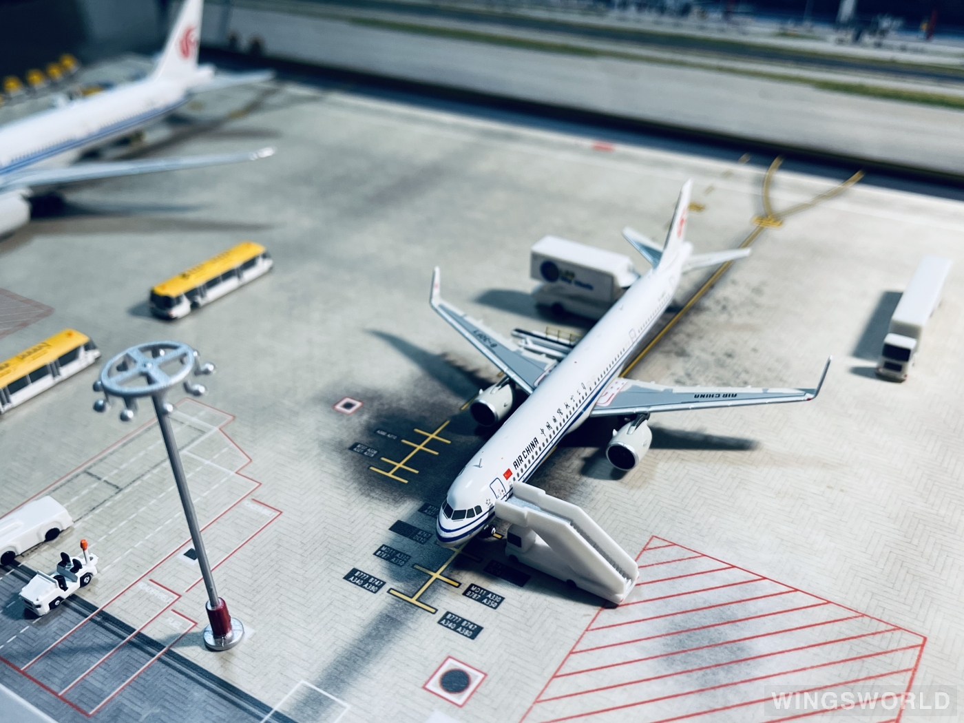 HYJLwings 1:400 HYJL81073 Air China 中国国际航空 Airbus A321neo B-30FY