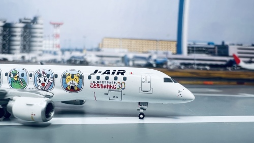 J-AIR Embraer ERJ-190 JA254J 巧虎彩绘 EW4190002 JC Wings 1:400