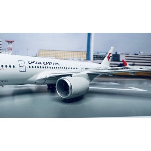 China Eastern 中国东方航空 Airbus A350-900 B-304N  NG39021 NGmodels 1:400
