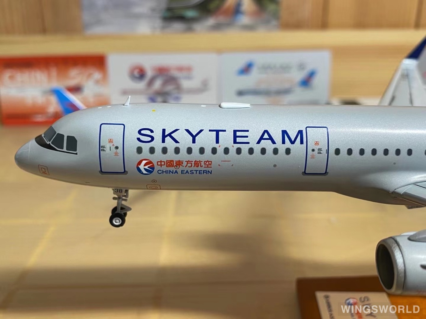 JC Wings 1:200 XX2483 China Eastern 中国东方航空 Airbus A321 B-1838