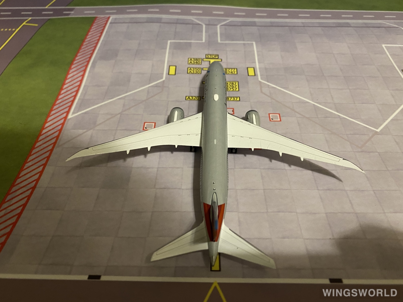 Geminijets 1:400 GJAAL1868 American Airlines 美国航空 Boeing 787-9 N825AA