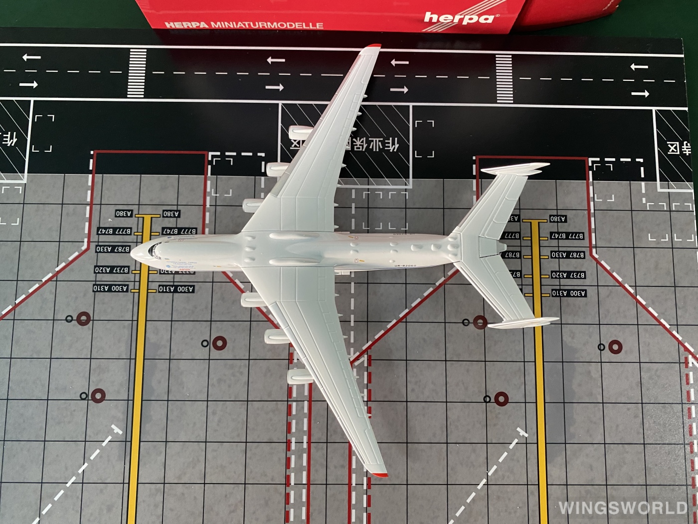 Herpa 1:400 562768 Antonov 安东诺夫 Antonov An-225 UR-82060