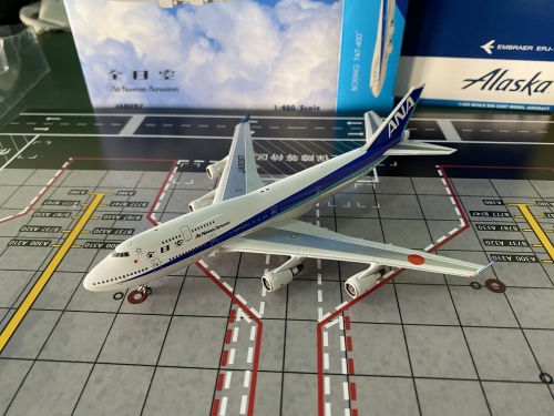 PH04372 ANA 全日空Boeing 747-400 JA8097 Phoenix 1:400 -飞机模型世界