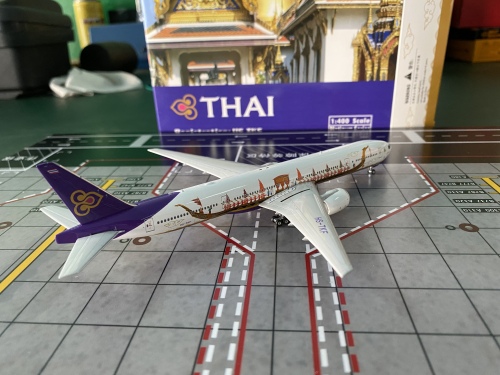 タイ国際航空 777-300 ロイヤルバージン塗装 1/400 phoenix 1:400 Thai Airways Boeing 777-300 HS-TKF Royal Barge Phoenix