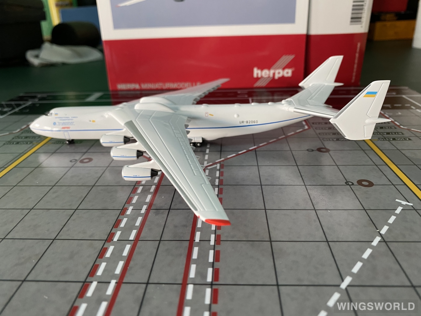 Herpa 1:400 562768 Antonov 安东诺夫 Antonov An-225 UR-82060