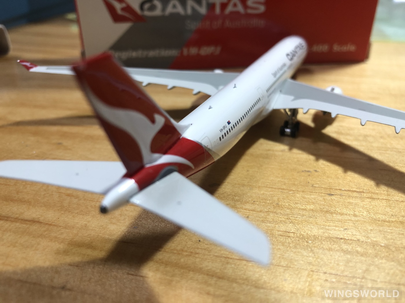 Phoenix 1:400 PH04115 Qantas 澳洲航空 Airbus A330-300 VH-QPJ