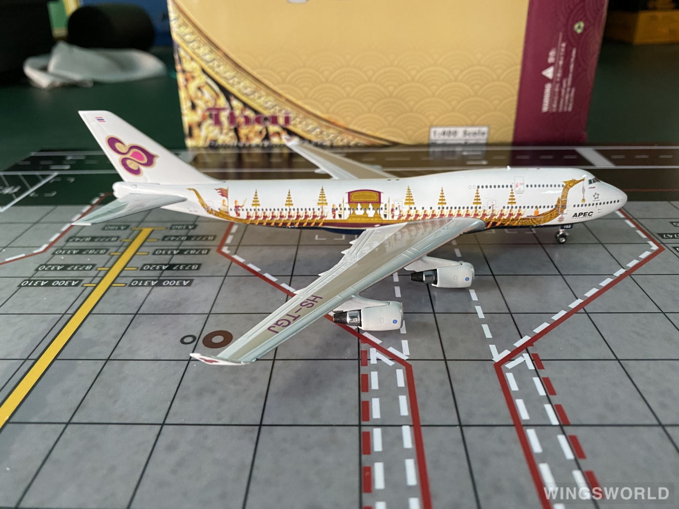 Phoenix 1:400 PH11702 Thai Airways 泰国国际航空 Boeing 747-400 HS-TGJ