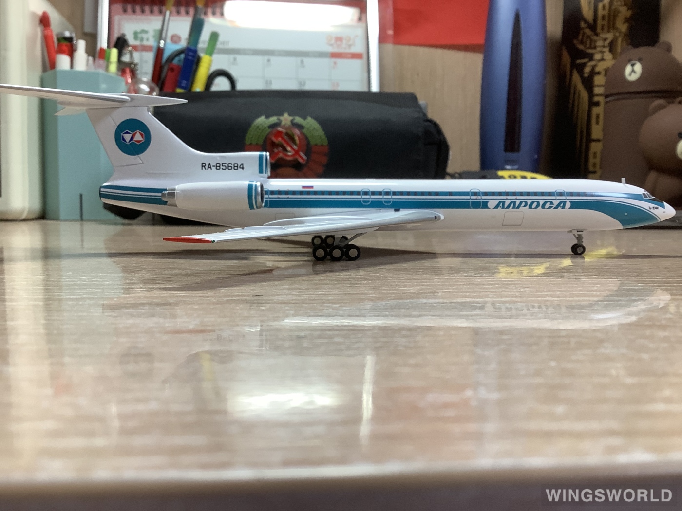 Herpa 1:200 554763 Alrosa 埃罗莎矿业航空 Tupolev Tu-154 RA-85684