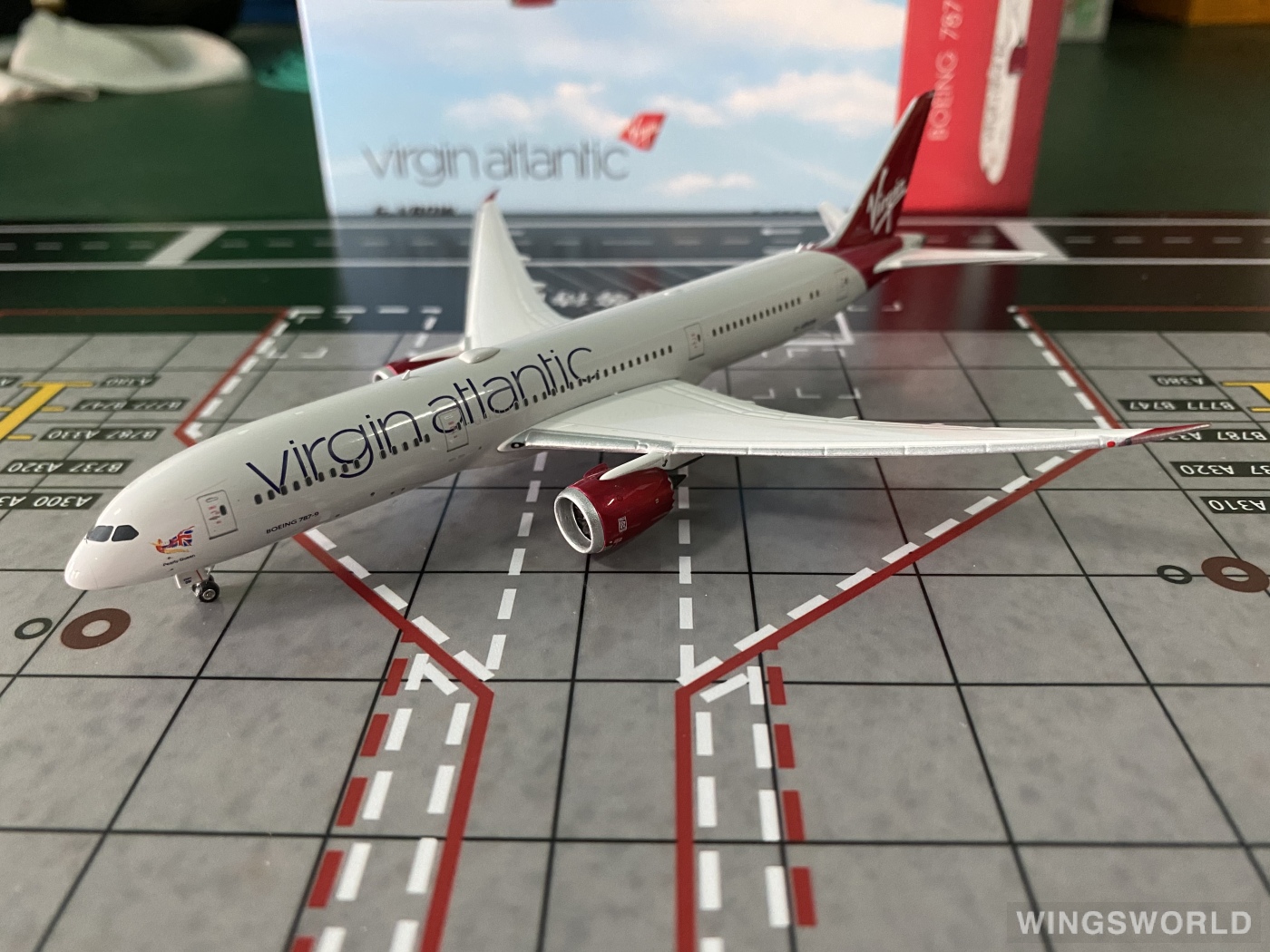 Phoenix 1:400 PH04396 Virgin Atlantic Airways 维珍航空 Boeing 787-9 G-VBOW