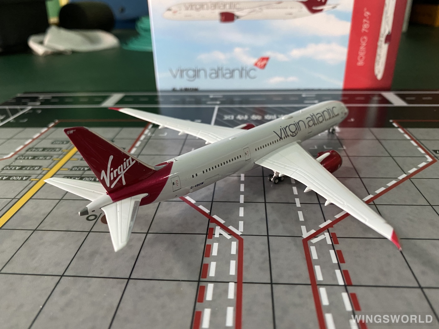 Phoenix 1:400 PH04396 Virgin Atlantic Airways 维珍航空 Boeing 787-9 G-VBOW