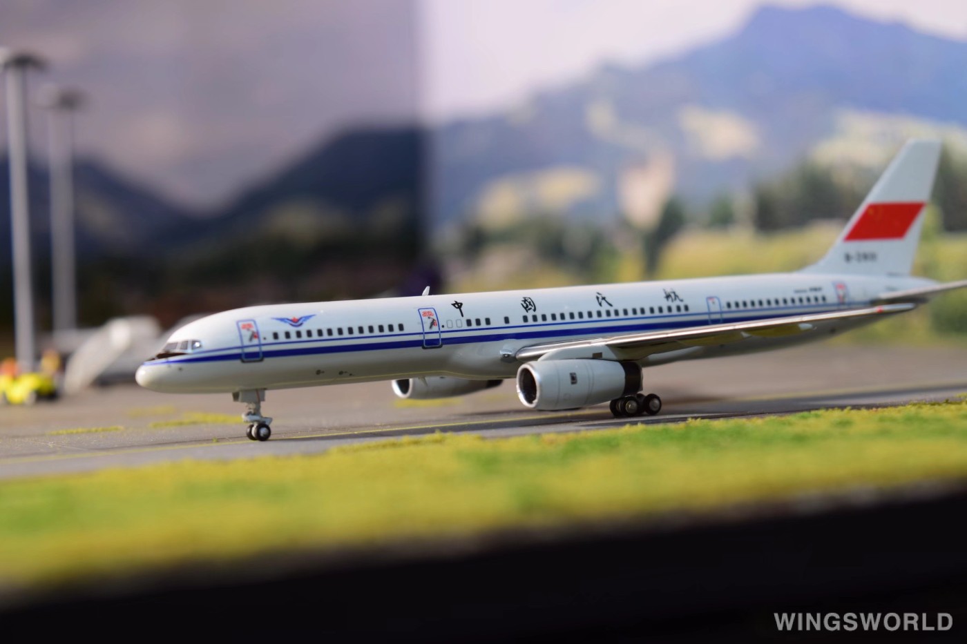 NGmodels 1:400 NG53013 CAAC 中国民航 Boeing 757-200 B-2801