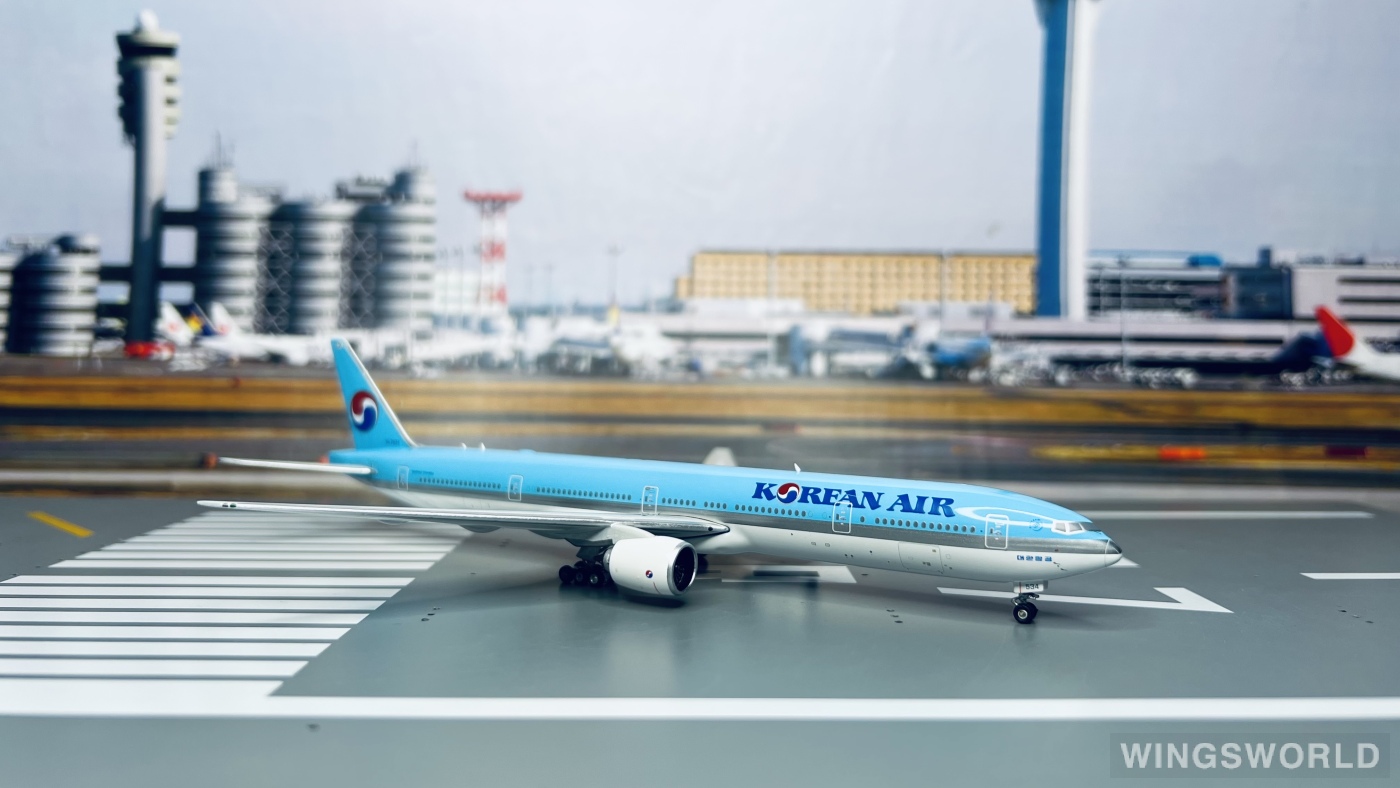 Phoenix 1:400 PH04152 Korean Air 大韩航空 Boeing 777-300 HL7534