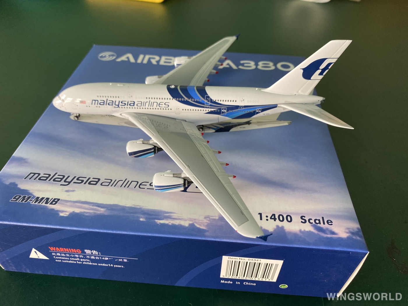 Phoenix 1:400 PH04341 Malaysia Airlines 马来西亚航空 Airbus A380-800 9M-MNB