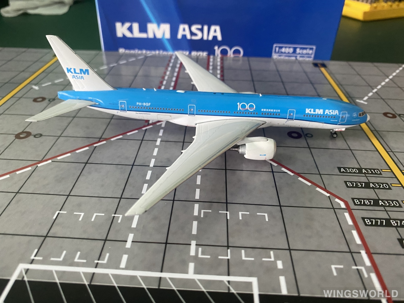 Phoenix 1:400 PH11564 KLM 荷兰皇家航空 Boeing 777-200 PH-BQF