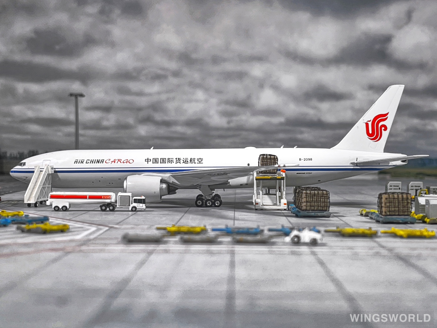 Phoenix 1:400 PH11707 Air China Cargo 中国国际货运航空 Boeing 777F B-2098