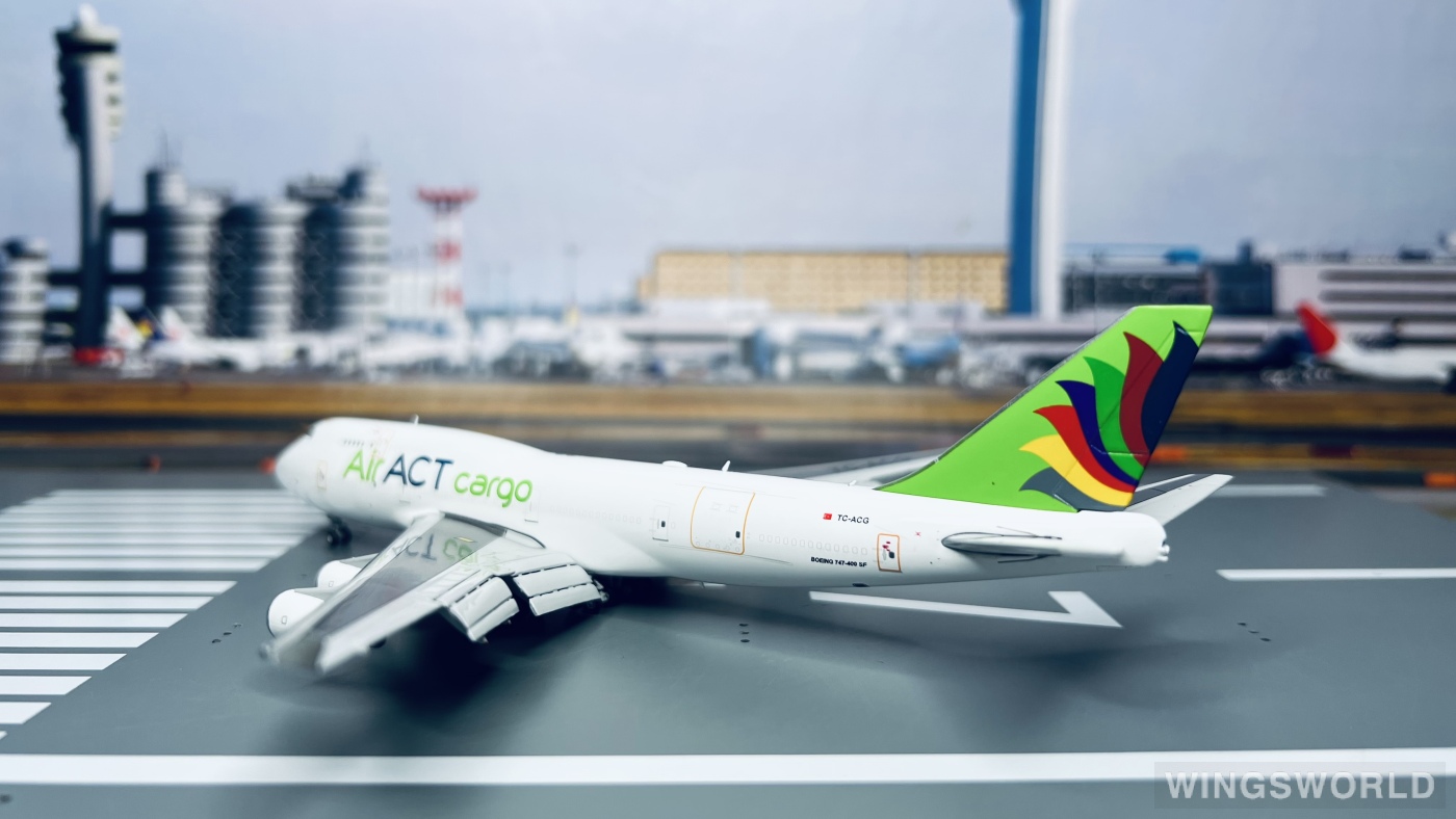 JC Wings 1:400 LH4245A ACT Airlines Boeing 747-400 TC-ACG
