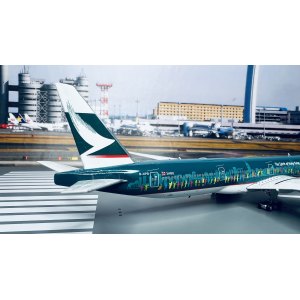 Cathay Pacific 国泰航空 Boeing 777-300ER B-KPB 1997s colors. 