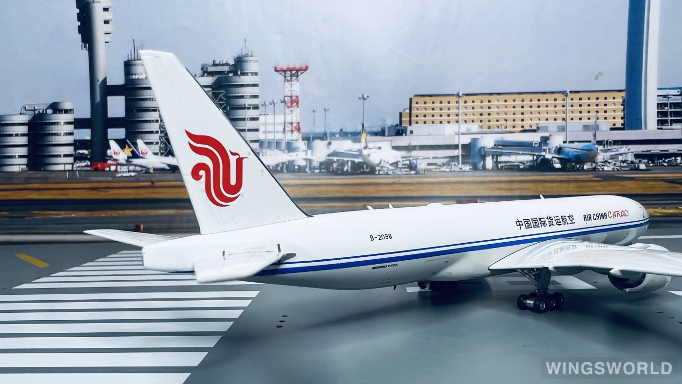 Phoenix 1:400 PH11707 Air China Cargo 中国国际货运航空 Boeing 777F B-2098