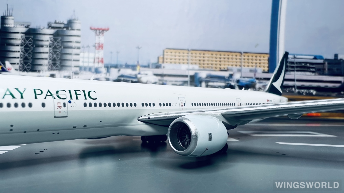 Phoenix 1:400 PH04290 Cathay Pacific 国泰航空 Boeing 777-300 B-HNO
