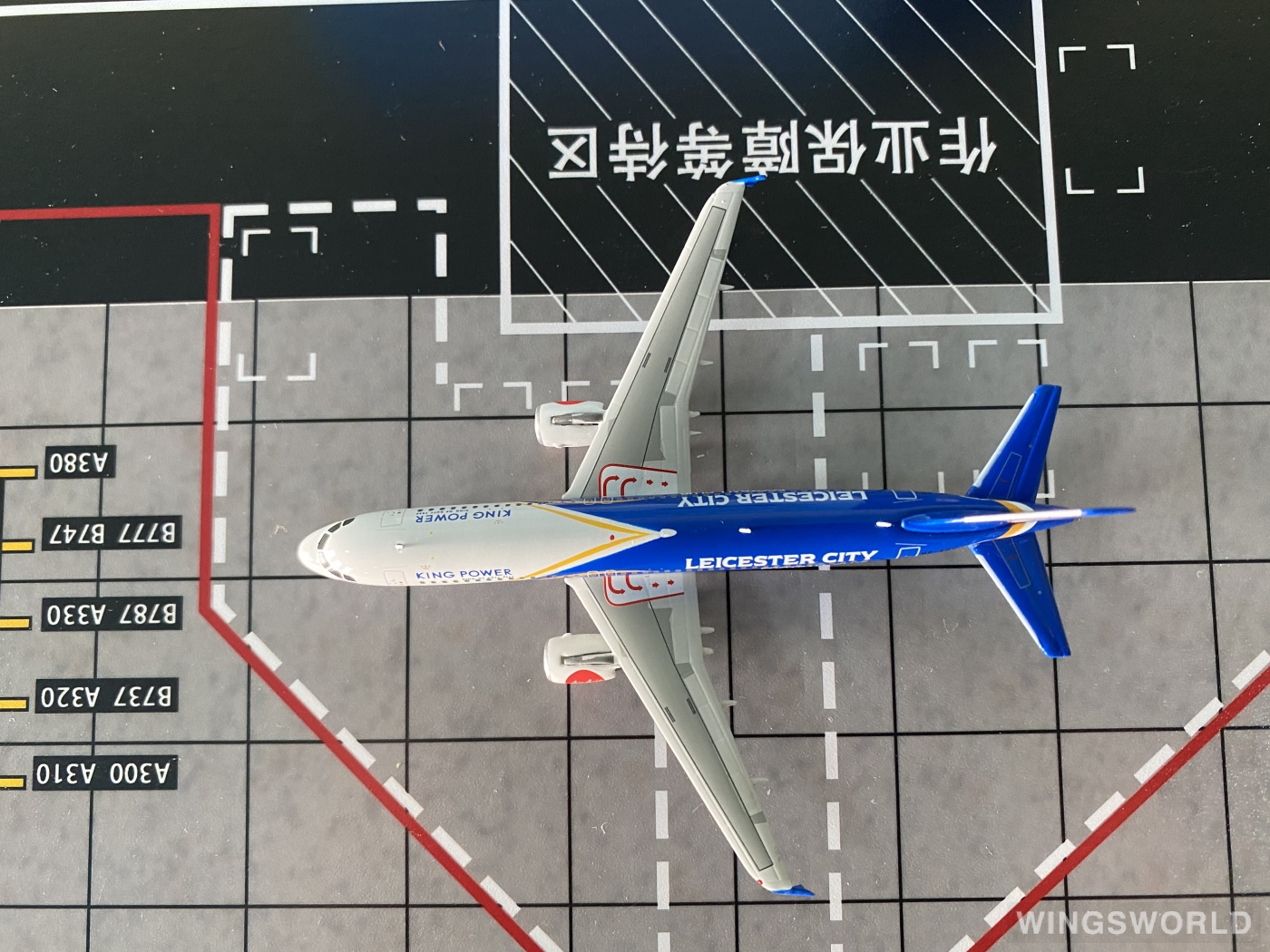 Phoenix 1:400 PH04418 AirAsia 亚洲航空 Airbus A320 HS-ABV