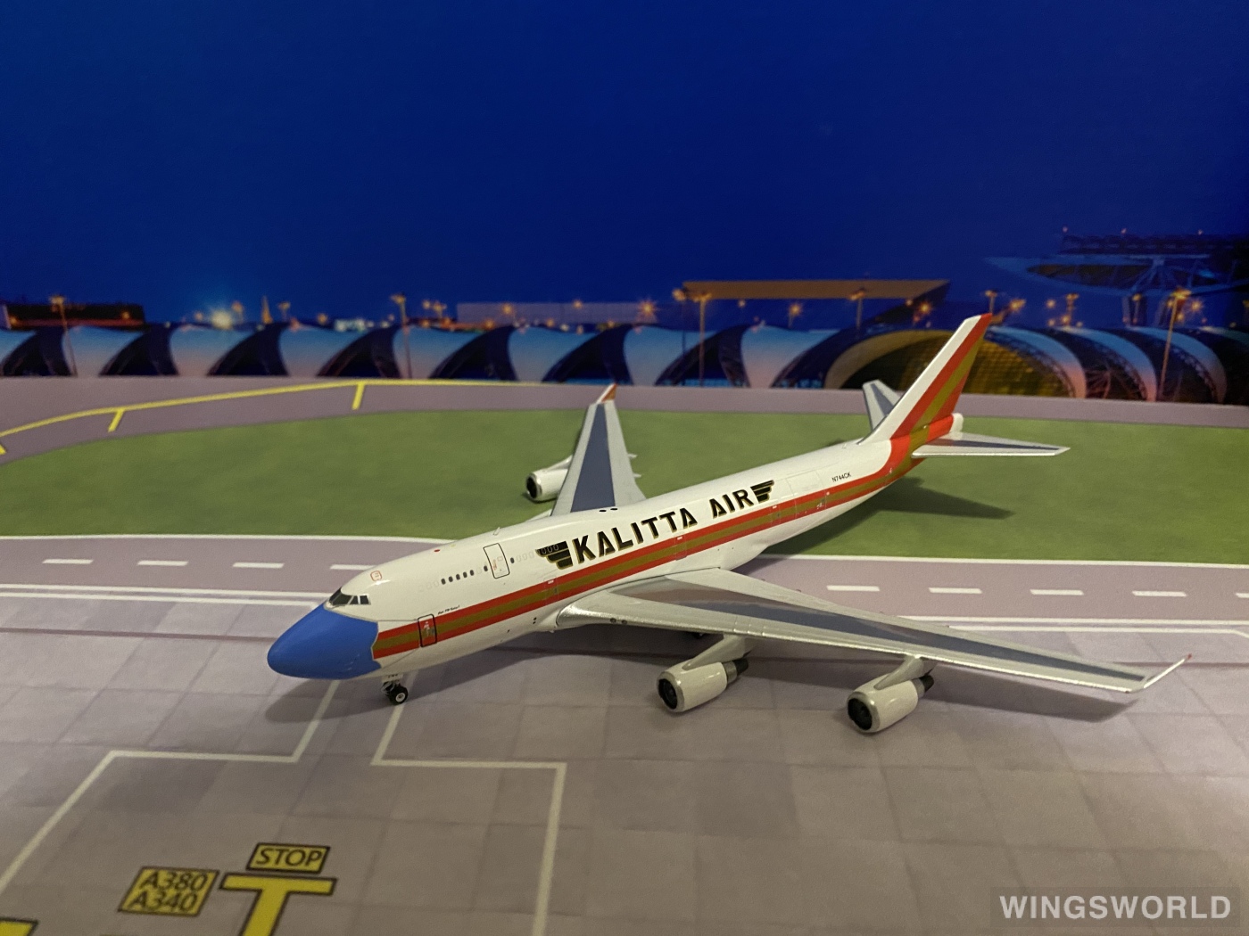 Phoenix 1:400 PH04381 Kalitta Air 卡利塔航空 Boeing 747-400 N744CK