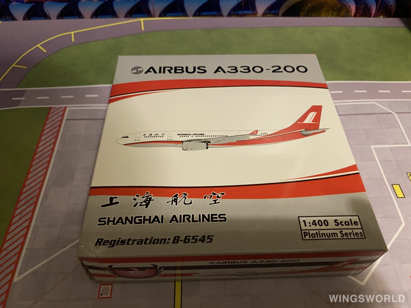 Phoenix 1:400 PH10839 Shanghai Airlines 上海航空 Airbus A330-200 B-6545