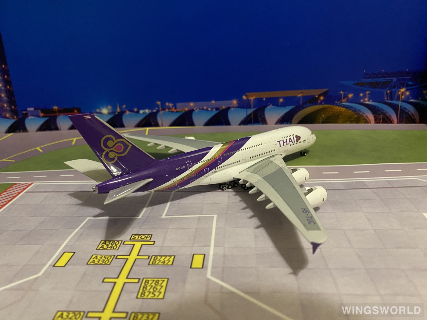 Phoenix 1:400 PH11664 Thai Airways 泰国国际航空 Airbus A380-800 HS-TUC