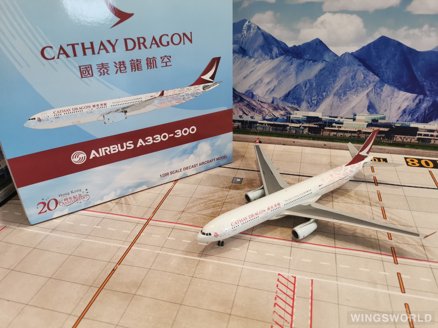 AeroClassics 1:400 Boeing 737-200 Dragonair 港龙航空 AC4VRHYM VR-HYM 的照片 作者 ...