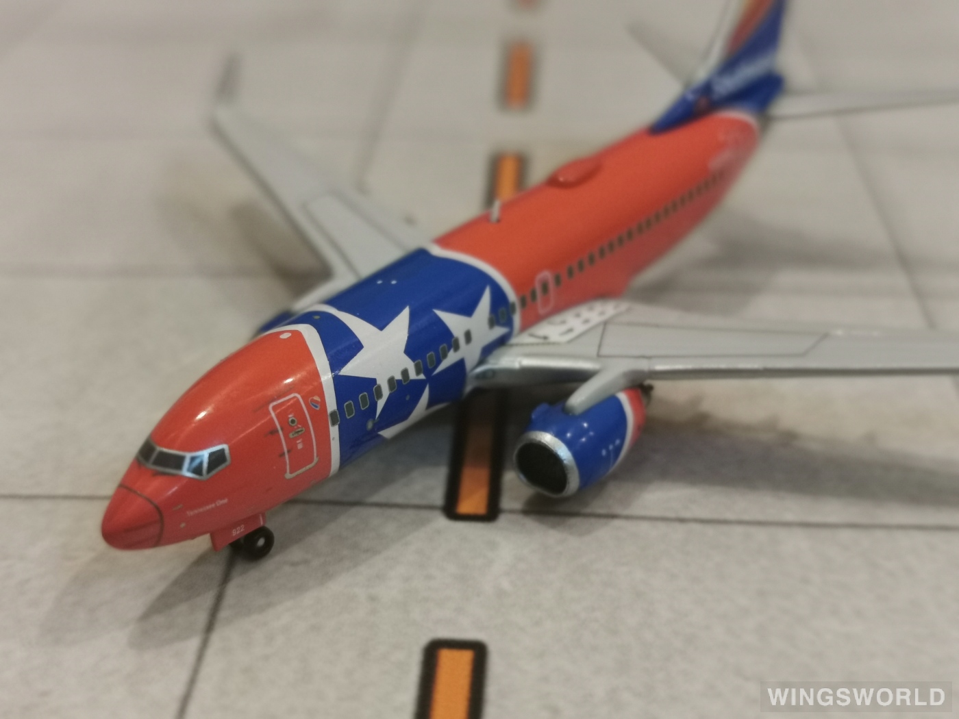 Geminijets 1:400 GJSWA1413 Southwest Airlines 美国西南航空 Boeing 737-700 N922WN