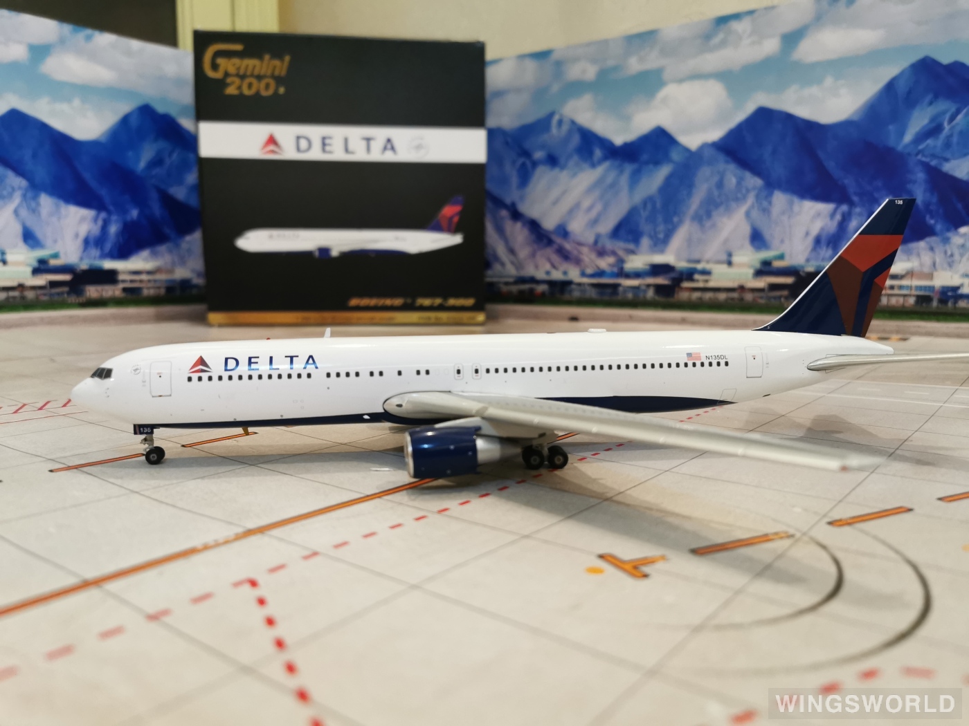 Geminijets 1:200 G2DAL144 Delta Air Lines 达美航空 Boeing 767-300 N135DL