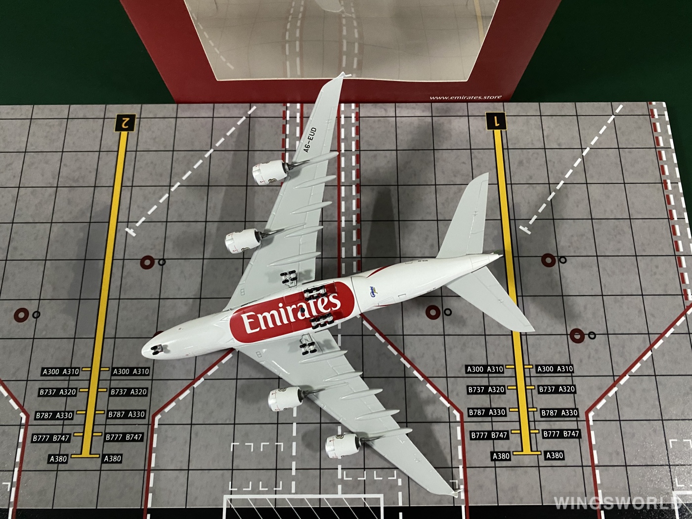 Geminijets 1:400 GJUAE1941 Emirates 阿联酋航空 Airbus A380-800 A6-EUD