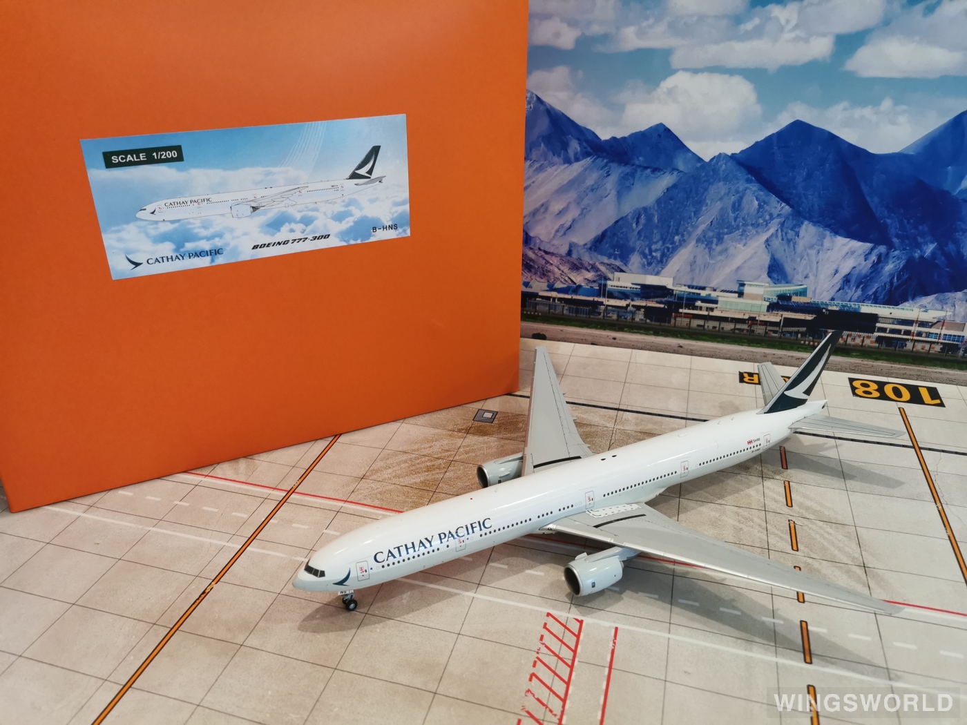 JC Wings 1:200 EW2773003 Cathay Pacific 国泰航空 Boeing 777-300 B-HNS