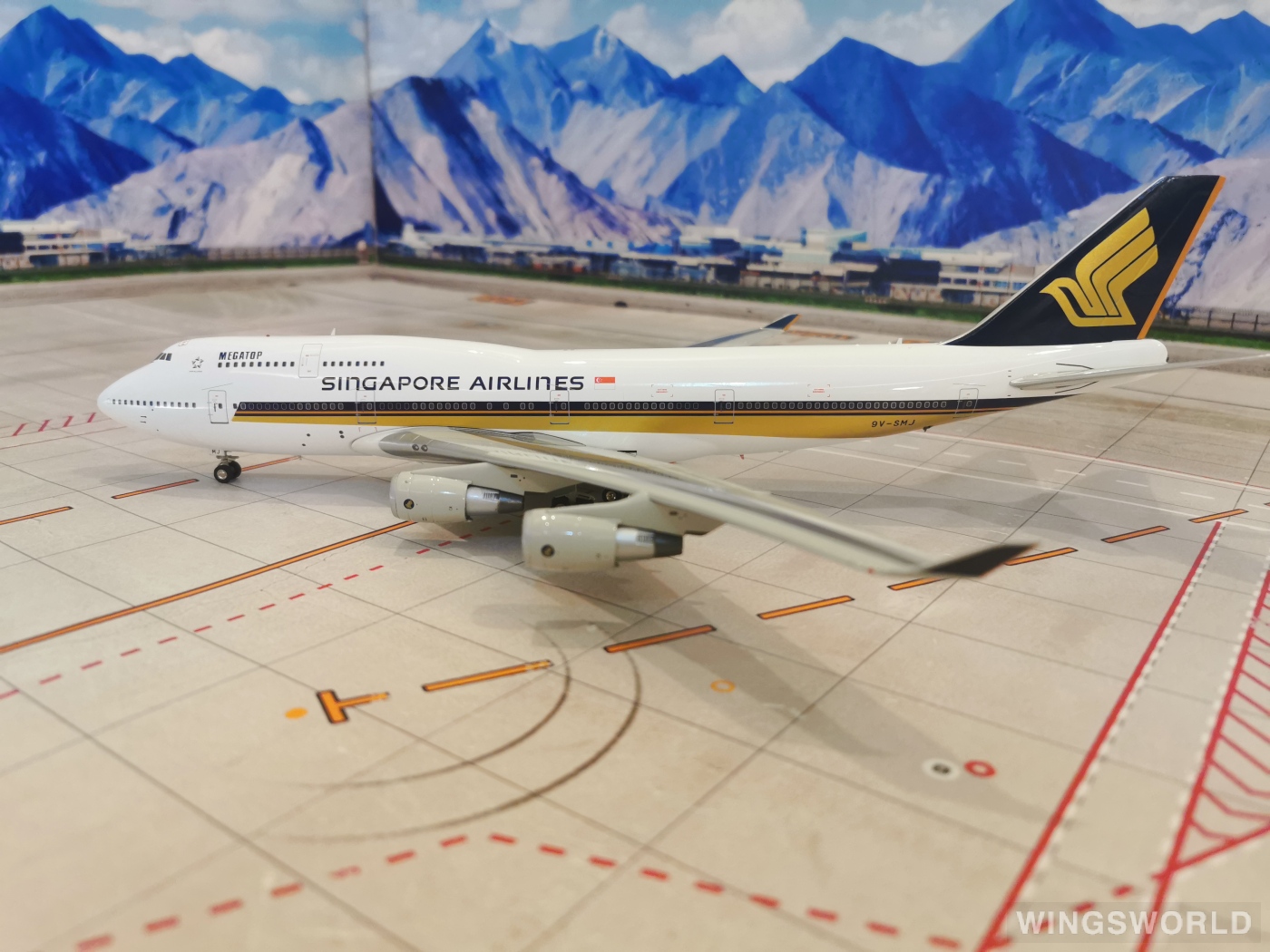 Inflight200 1:200 IF744602 Singapore Airlines 新加坡航空 Boeing 747-400 9V-SMJ