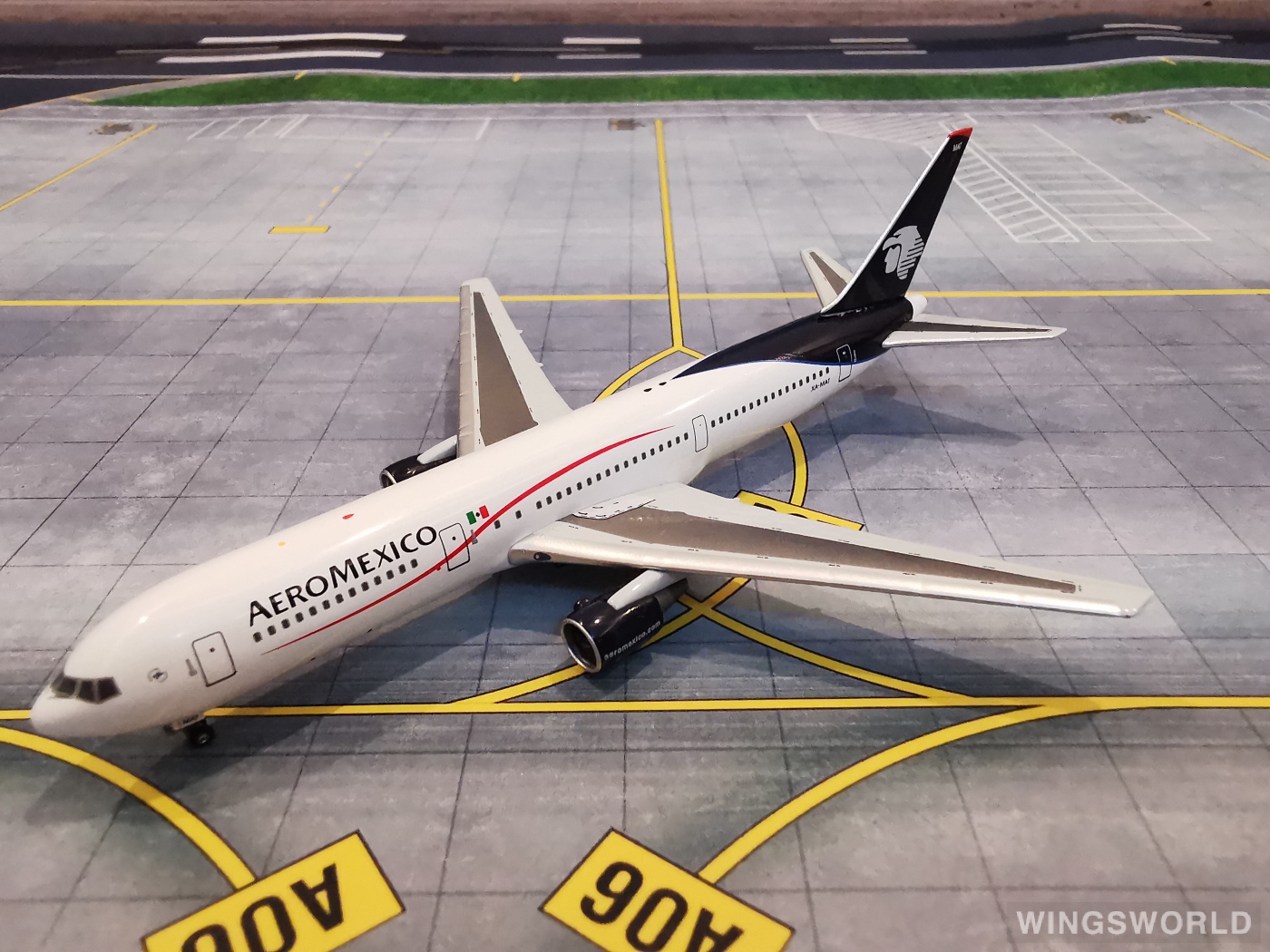 Witty 1:400 WT4763001 Aeroméxico 墨西哥国际航空 Boeing 767-300ER XA-MAT
