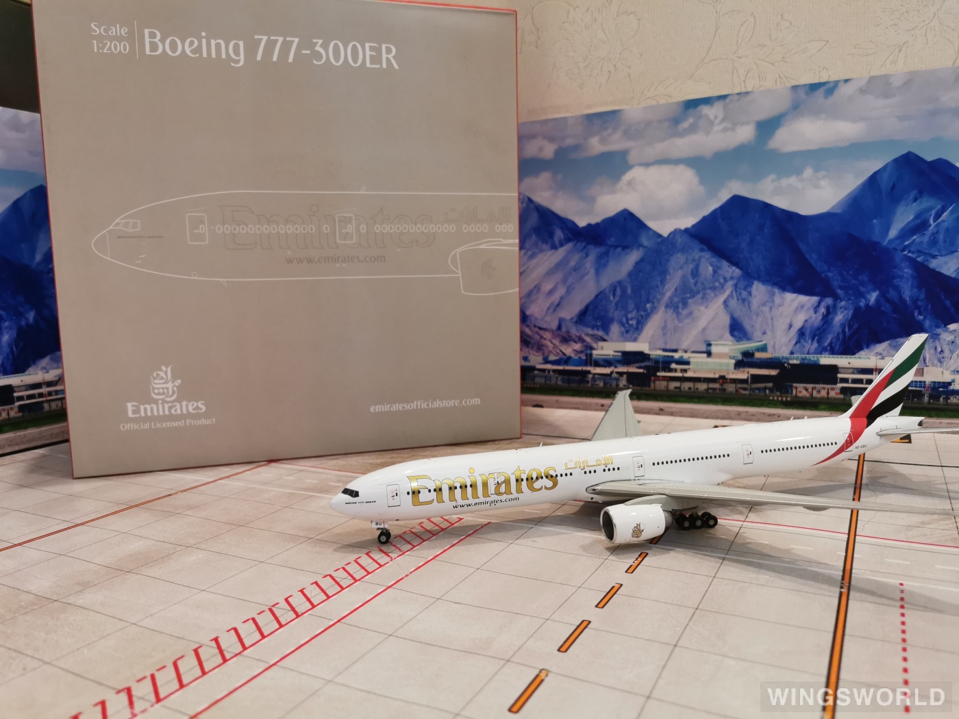 Geminijets 1:200 G2UAE387 Emirates 阿联酋航空 Boeing 777-300ER A6-EBU